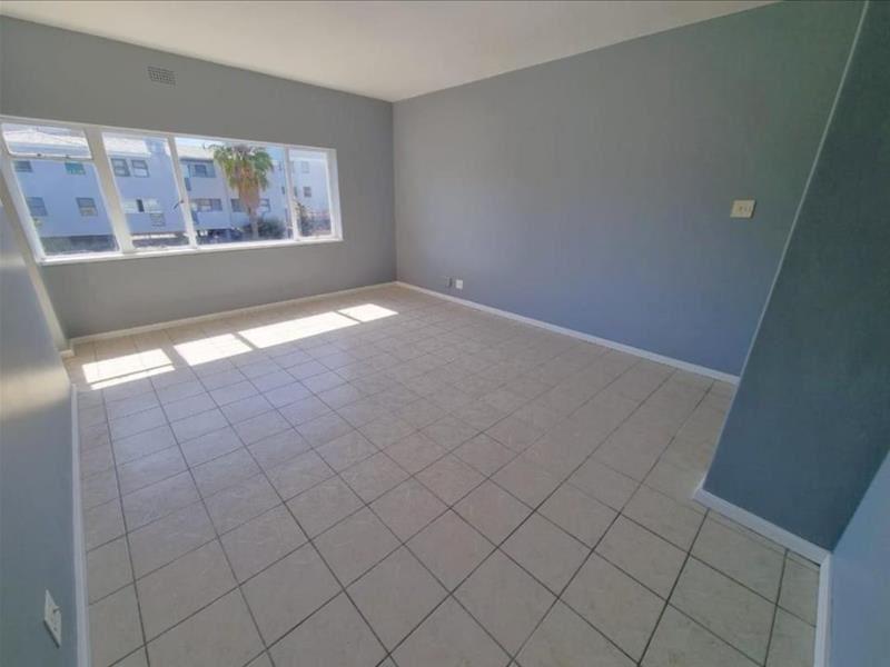 2 Bedroom Property for Sale in Oostersee Western Cape